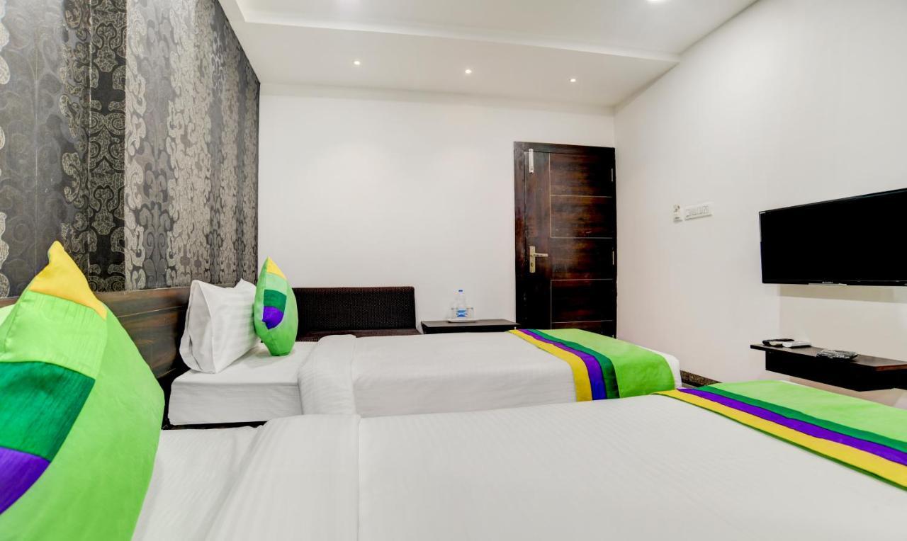 Treebo Grand Euro Pipliyahana Square Indore Luaran gambar