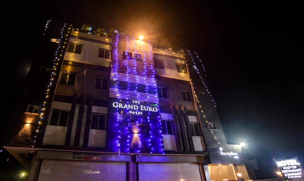 Treebo Grand Euro Pipliyahana Square Indore Luaran gambar
