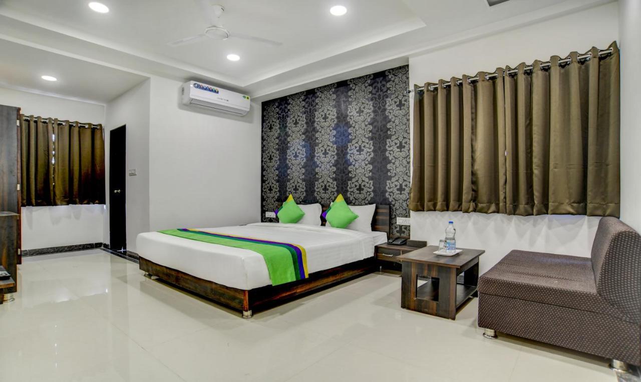Treebo Grand Euro Pipliyahana Square Indore Luaran gambar