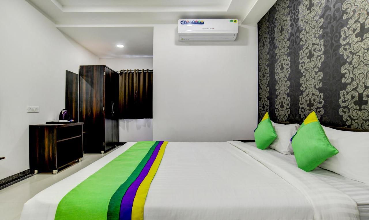 Treebo Grand Euro Pipliyahana Square Indore Luaran gambar